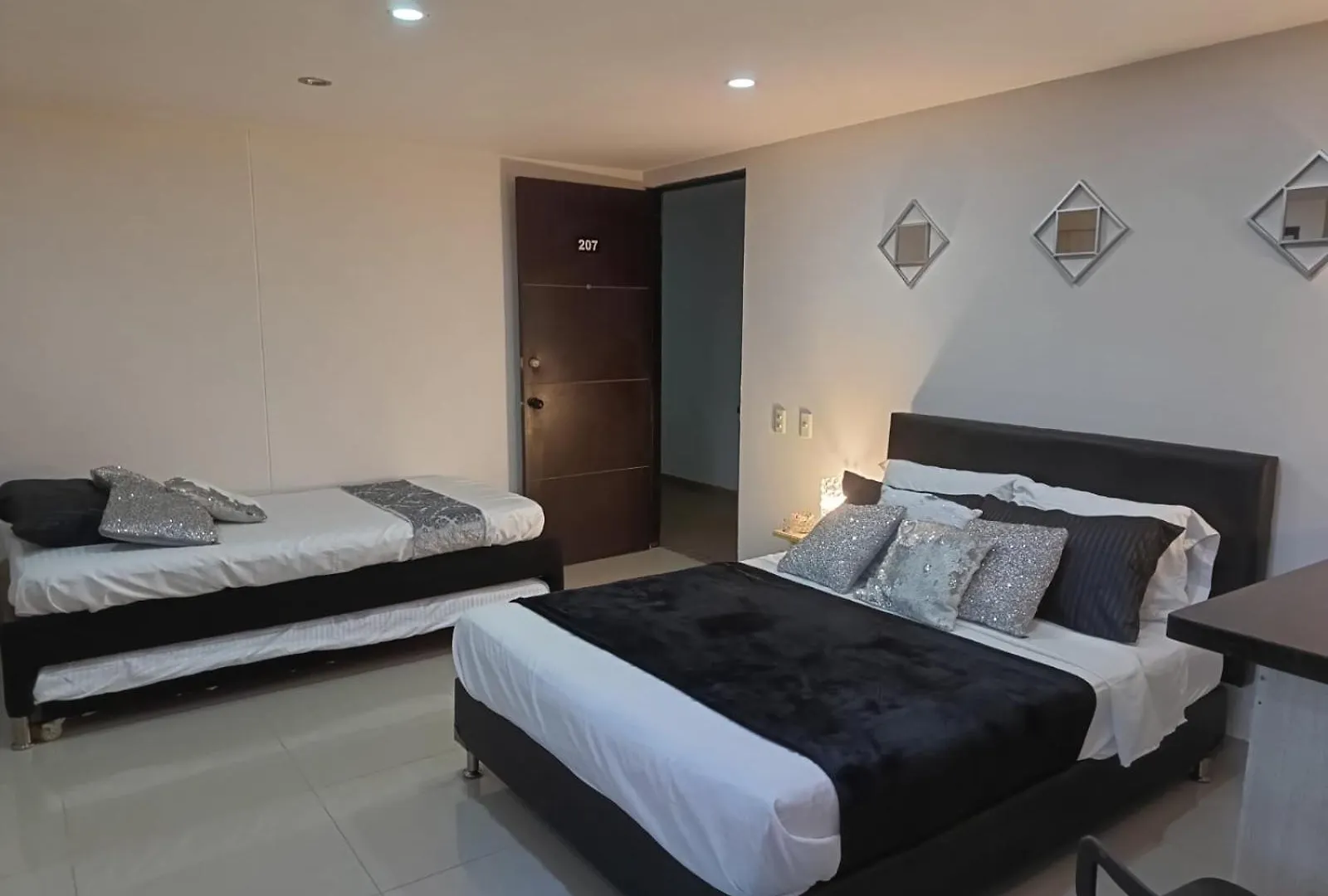 מדיין 207 Apartasuite Poblado 1 Hasta 5 Personas קולומביה